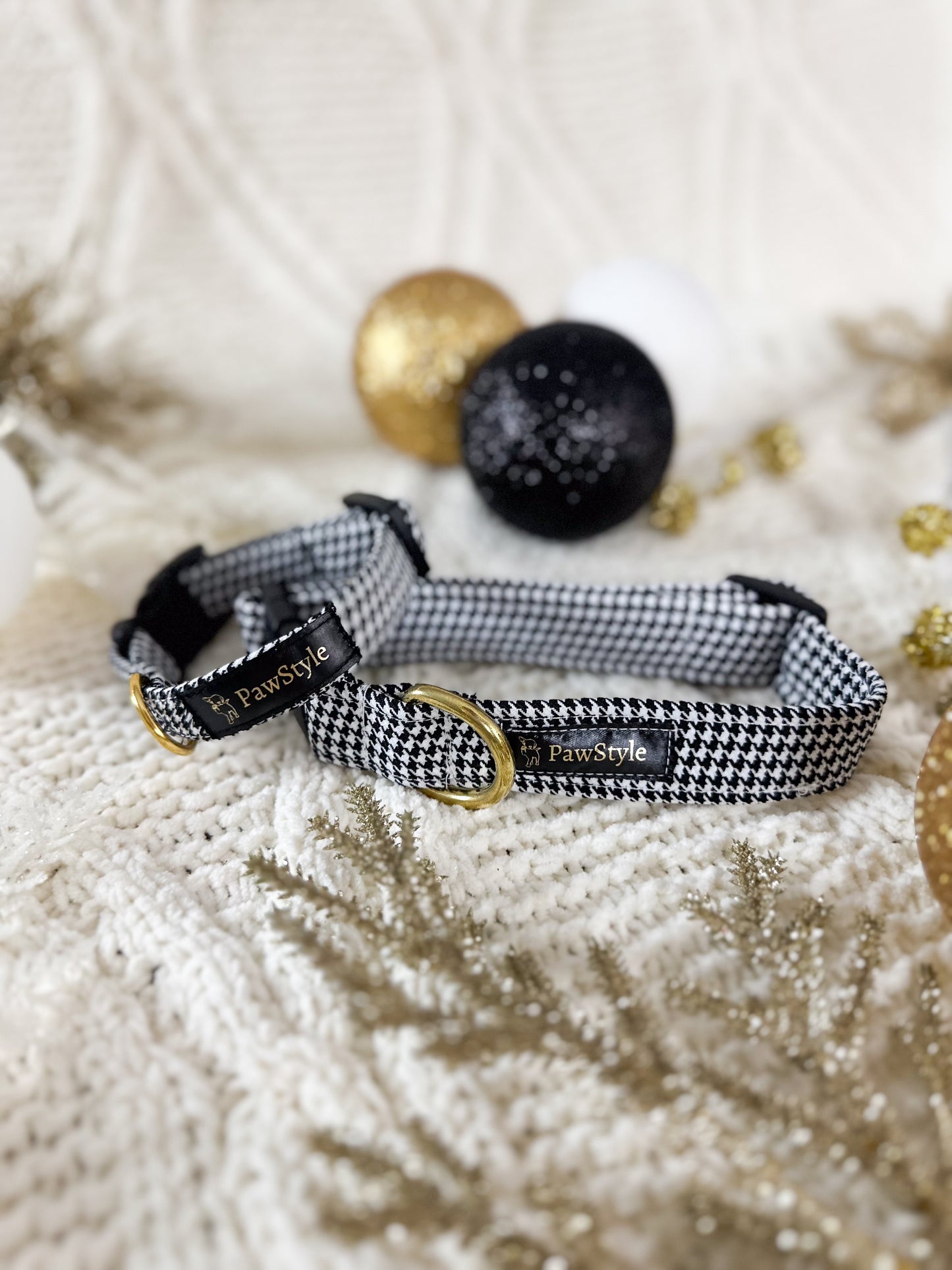 Houndstooth collar